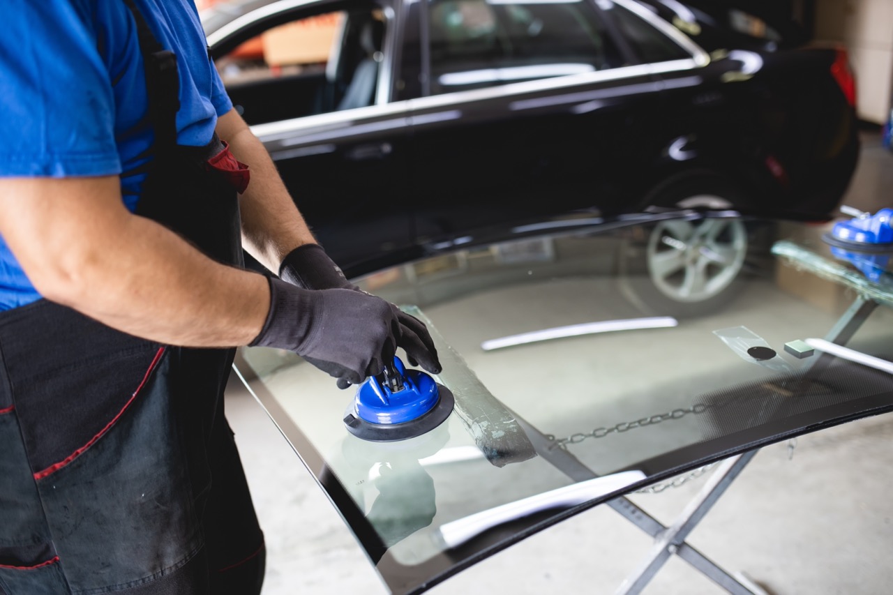 Auto Glass. Repairjpeg Large